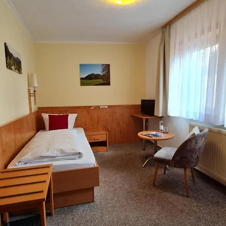 Zajazd Gasthaus& Zum Roten Haus 2*