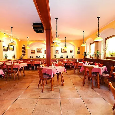 Gasthaus& Zum Roten Haus Inn Bad Schandau