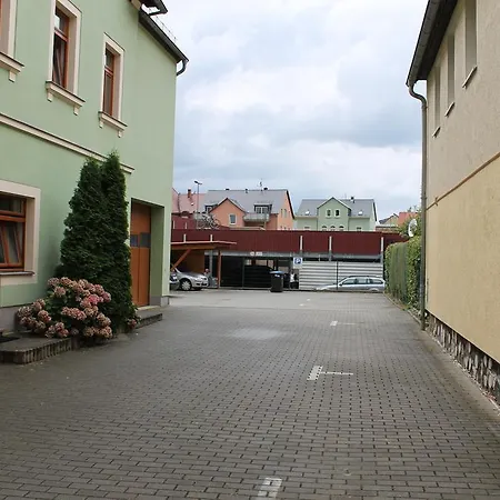 Gasthaus& Zum Roten Haus 2*